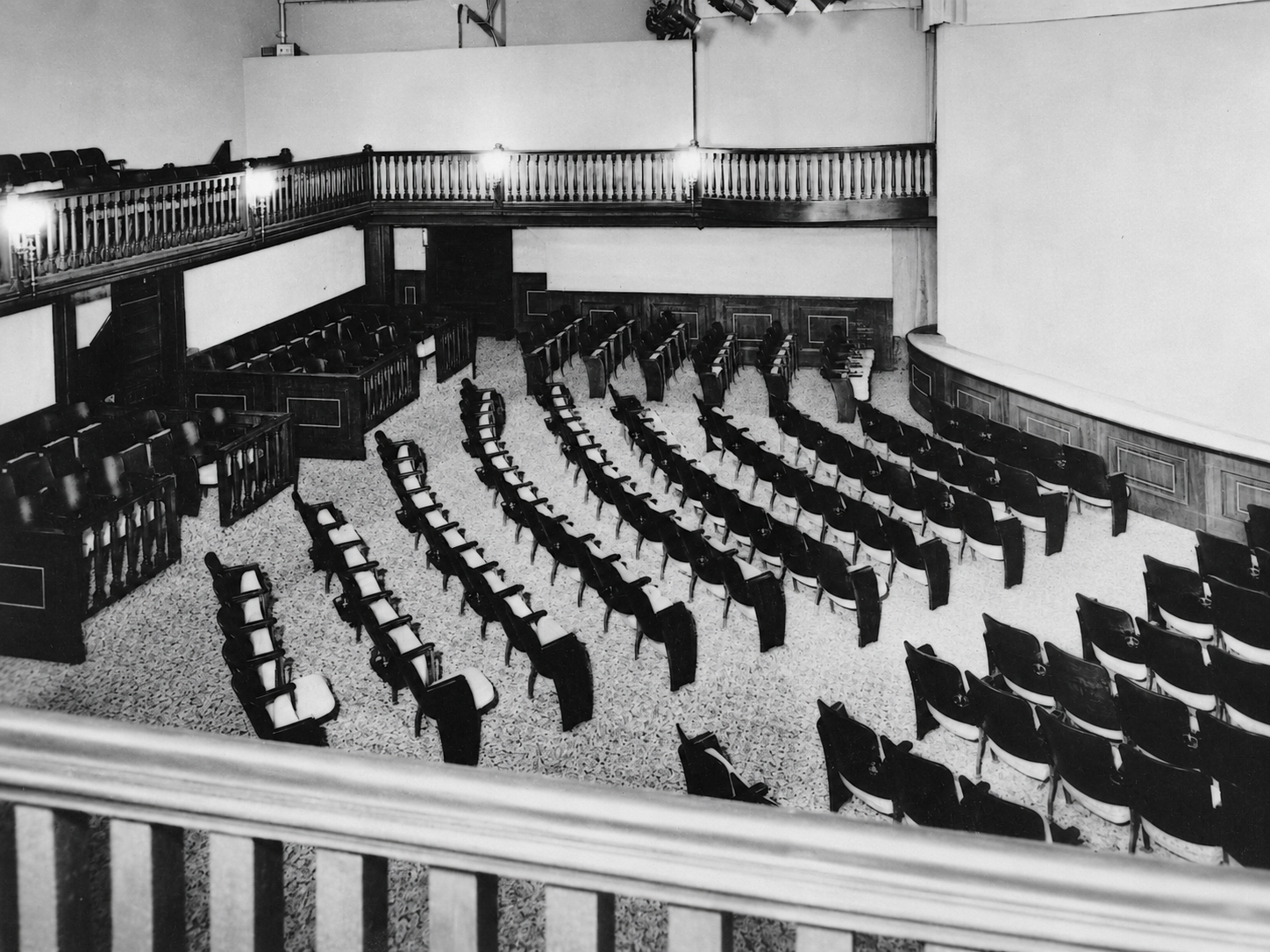 The auditorium inside 435 Broadway in its early years